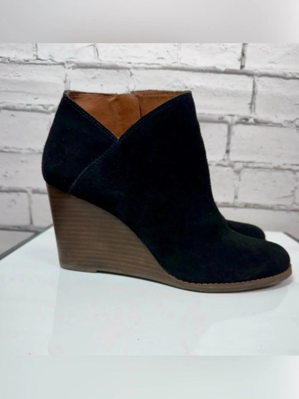 Women's Lucky Brand Black Suede Wedge Yakeena Ankle Boots Size 10
